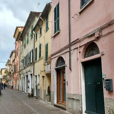 Il Fortino - The Refuge Sarzana Esterno foto